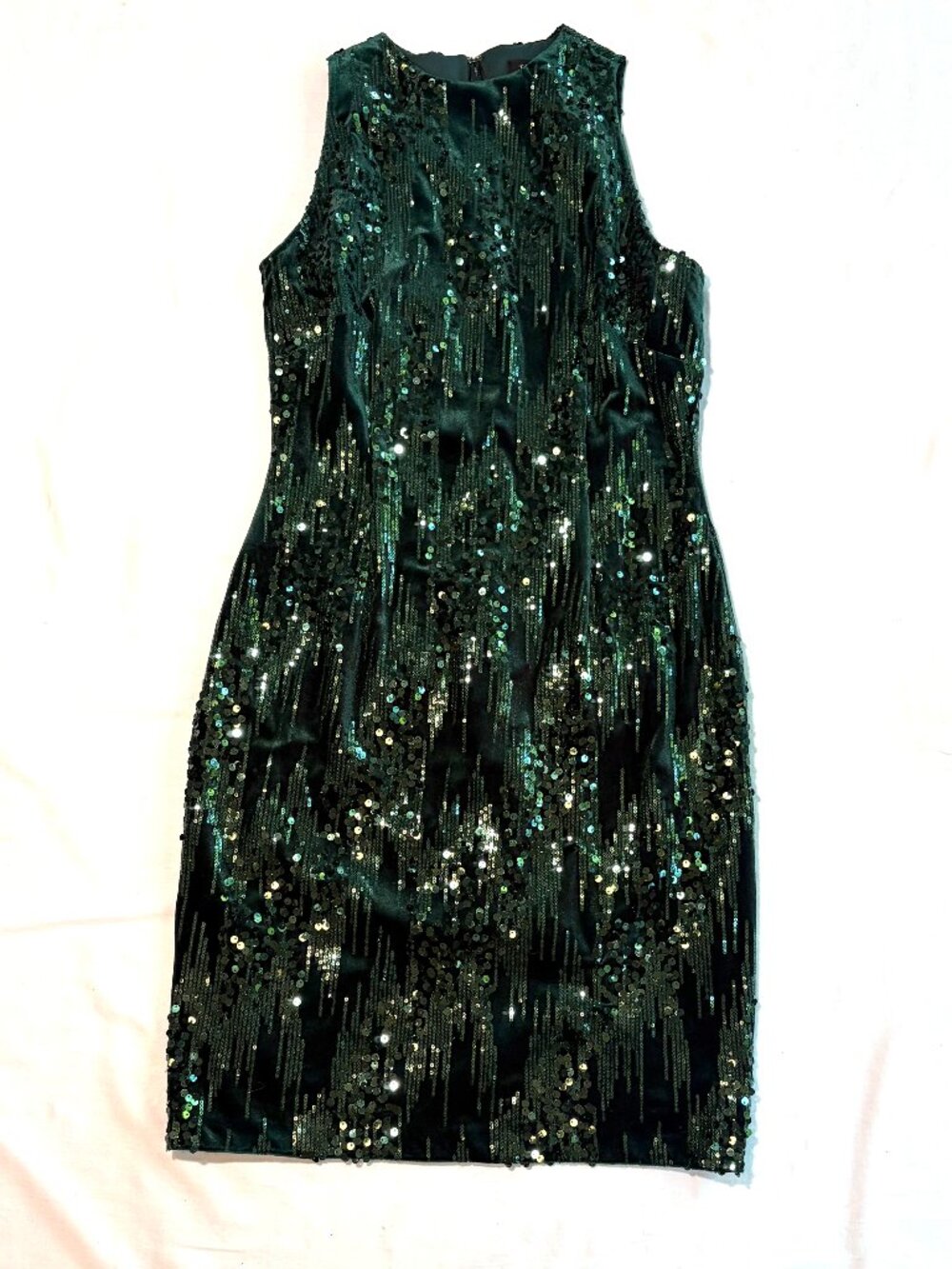 Tahari green velvet dress 6 sequins stretch sheath - Picture 3 of 12